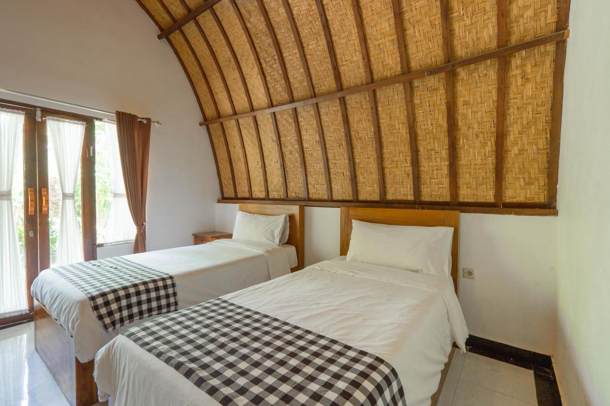 Ratu Cottage By Ourstory Travels Batununggul ภายนอก รูปภาพ