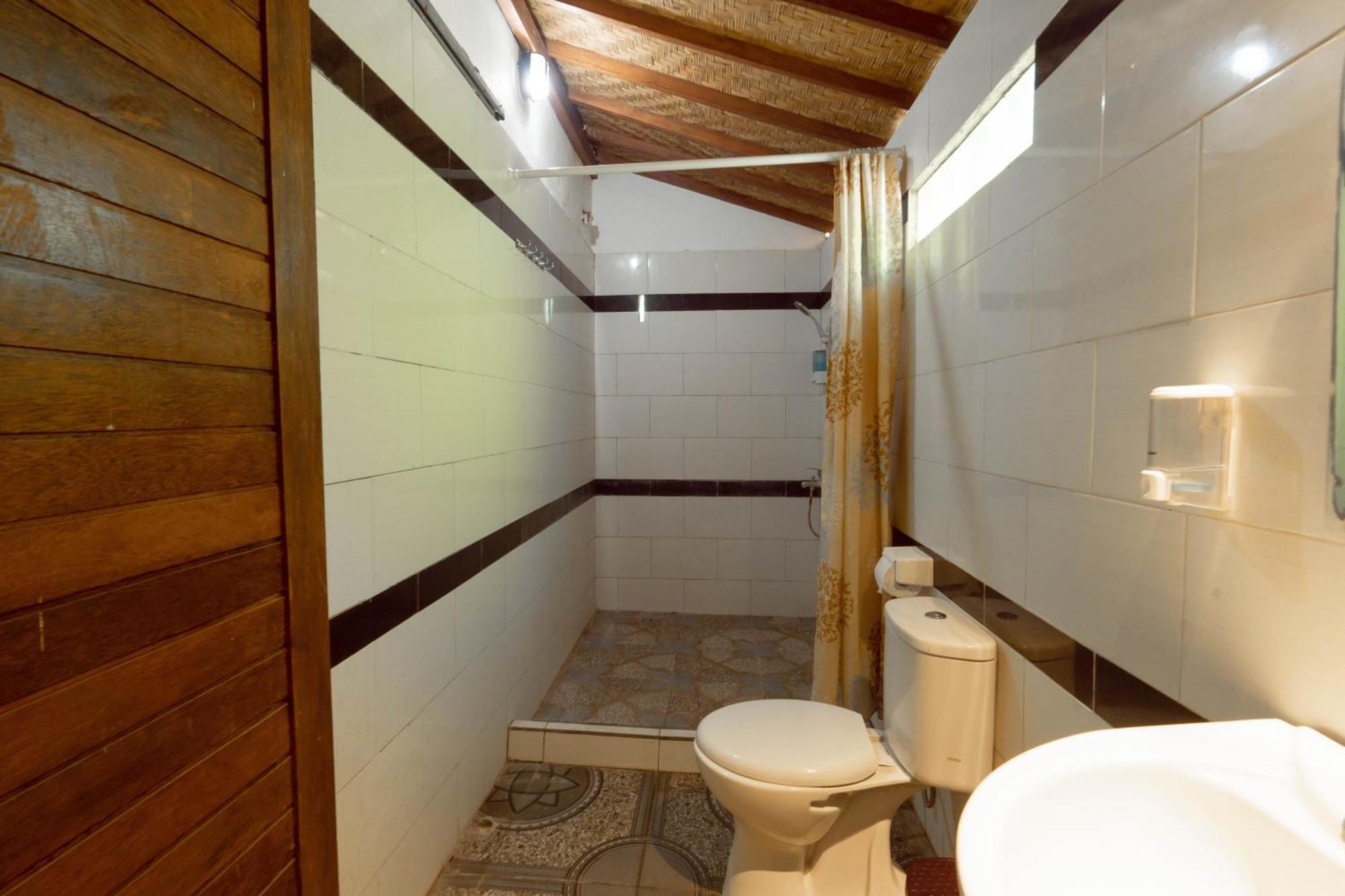 Ratu Cottage By Ourstory Travels Batununggul ภายนอก รูปภาพ
