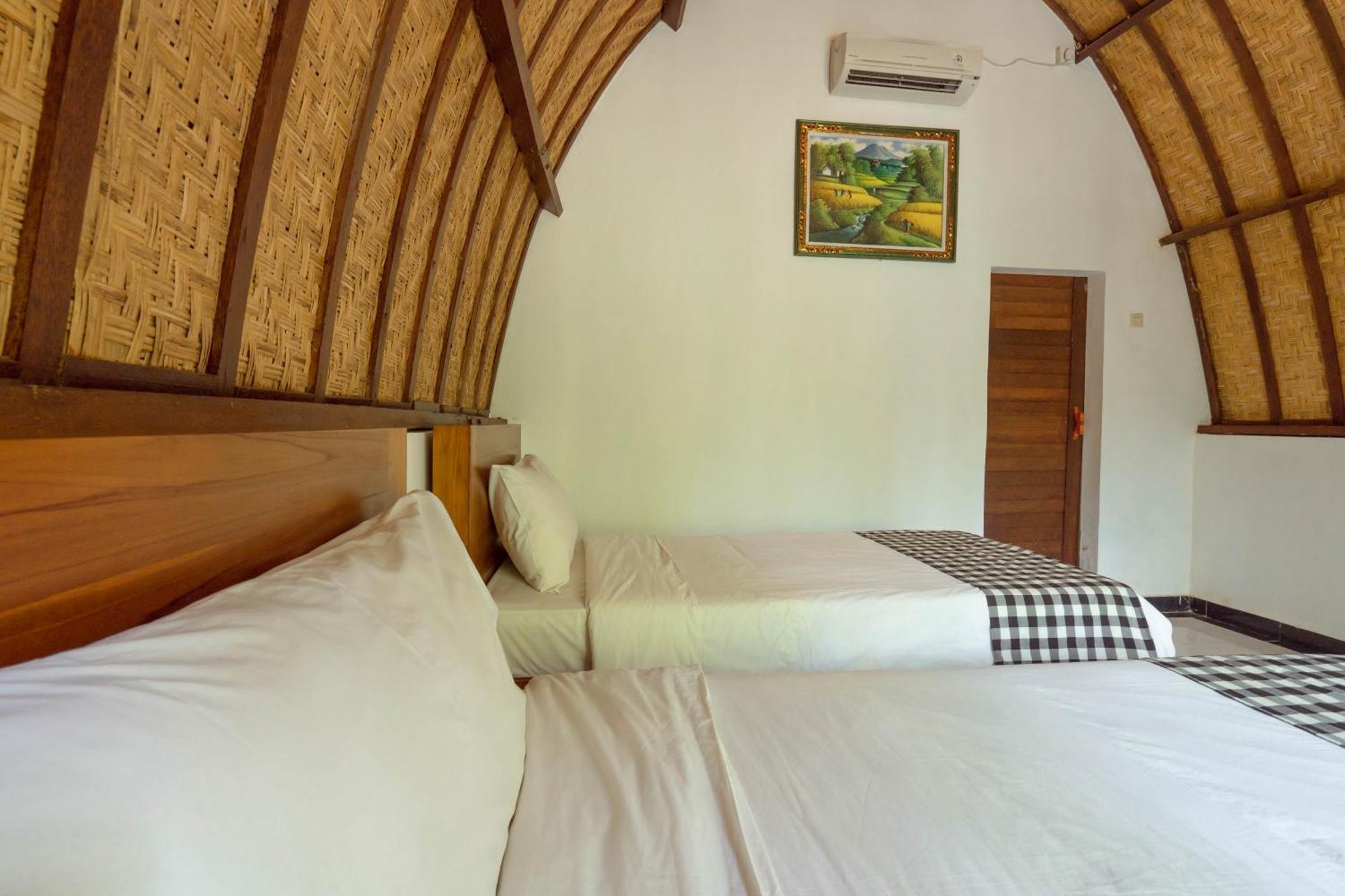 Ratu Cottage By Ourstory Travels Batununggul ภายนอก รูปภาพ