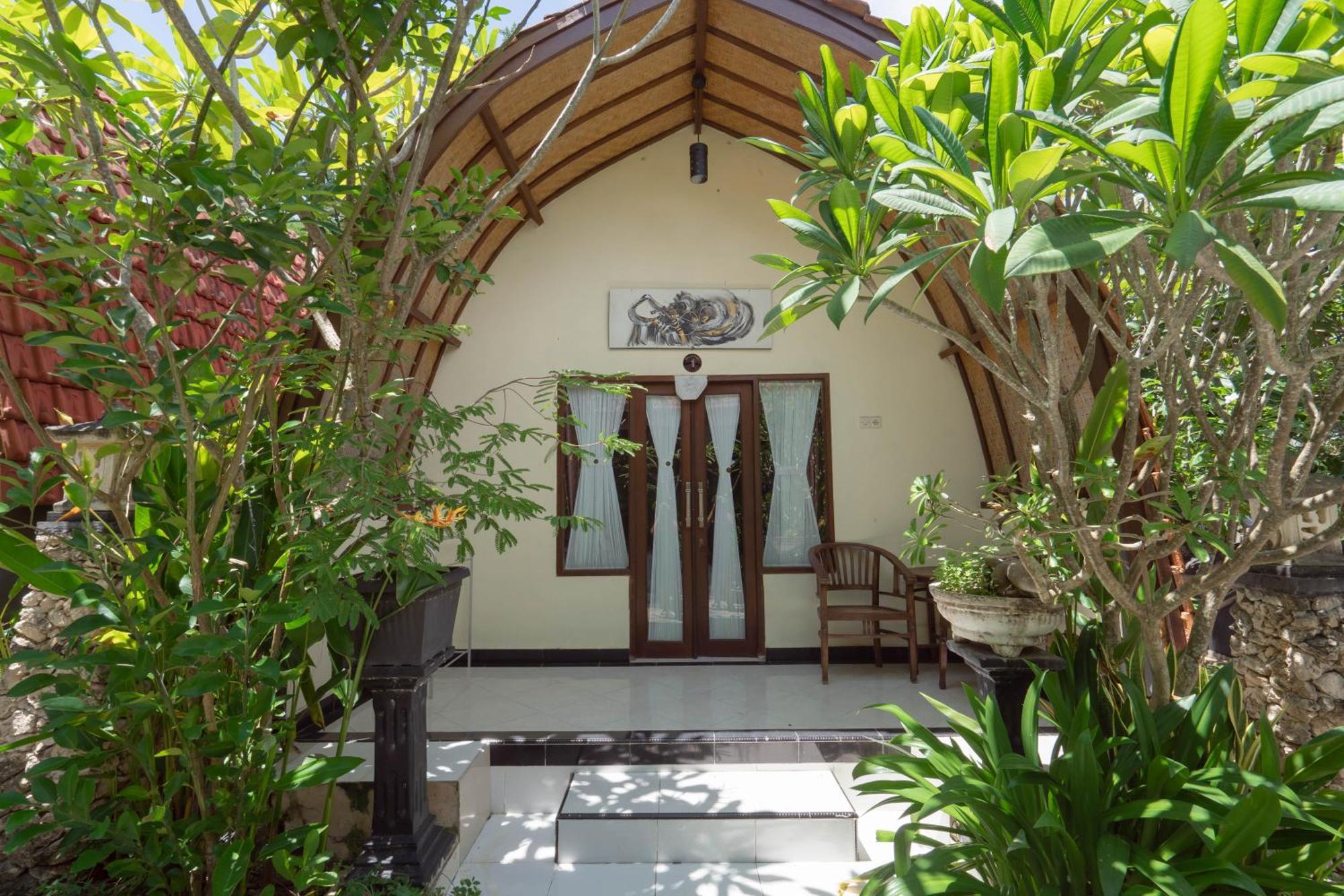 Ratu Cottage By Ourstory Travels Batununggul ภายนอก รูปภาพ